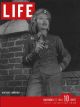 Life Magazine, November 27, 1944 - Gertrude Lawrence